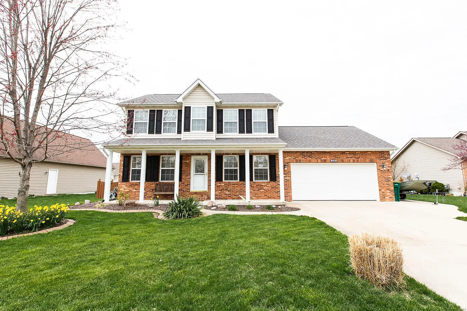 1199 Larkspur Dr photo 1