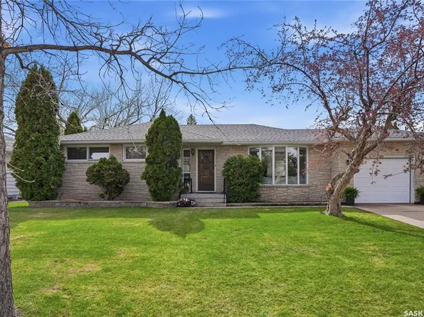 1918 Ewart AVENUE, Saskatoon, SK S7J 1X7