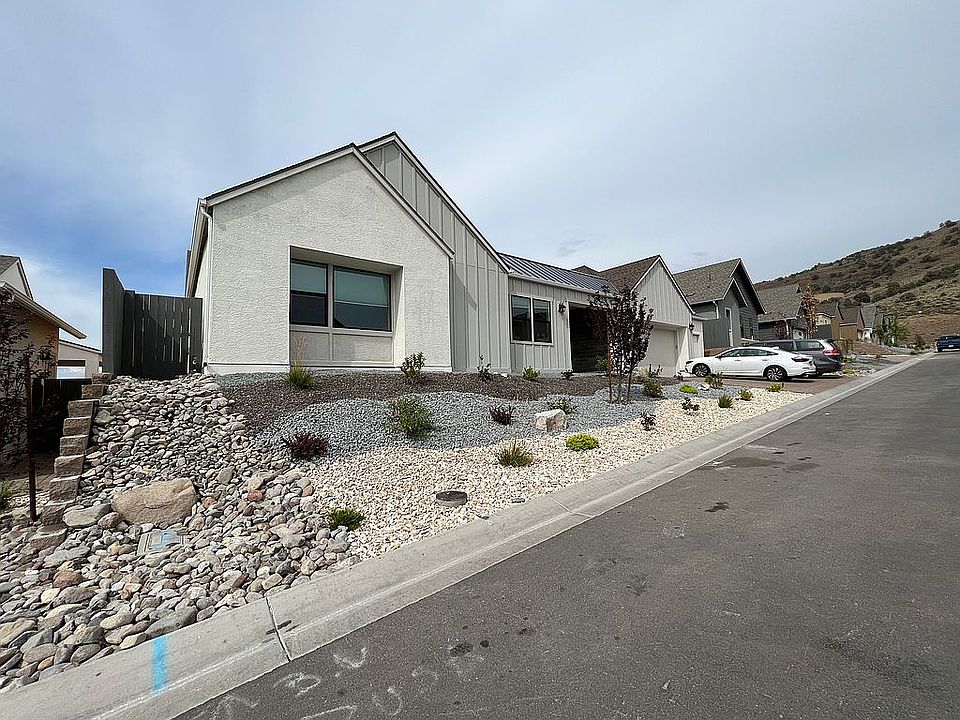 2nd image of 3055 Feathertop Dr