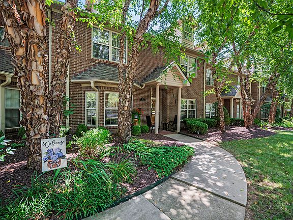 2nd image of 127 Riviera Dr