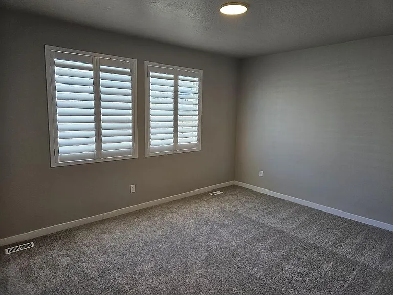4962 W Evergreen Ln — Photo 13
