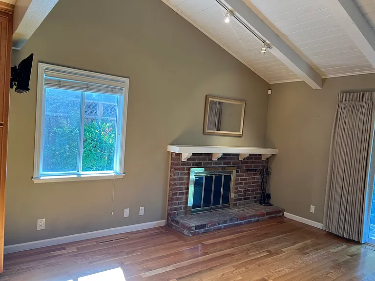 1305 Avalon Dr — Photo 12