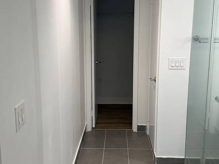 320 Richmond St E #208 — Photo 18