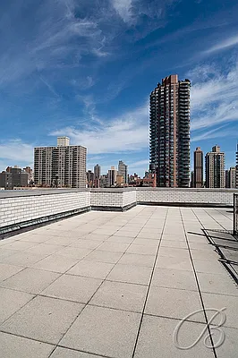 Sold by Bellmarc Realty | media 18