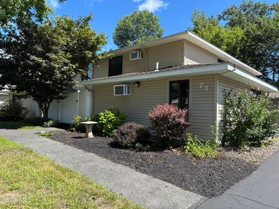 73 Yorkshire Drive, East Greenbush, NY, 12061