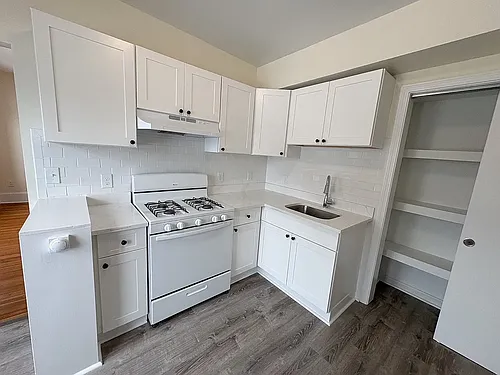 885 Massachusetts Ave #6 Photo 1