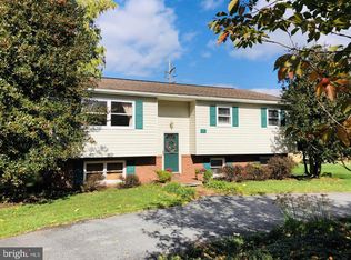 6 Cedar Rd, Mechanicsburg, PA 17055