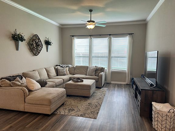 2nd image of 7104 Birdsnest Way