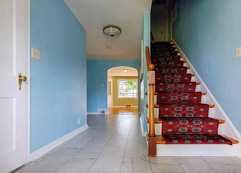 107 Woodlawn Ter — Photo 9