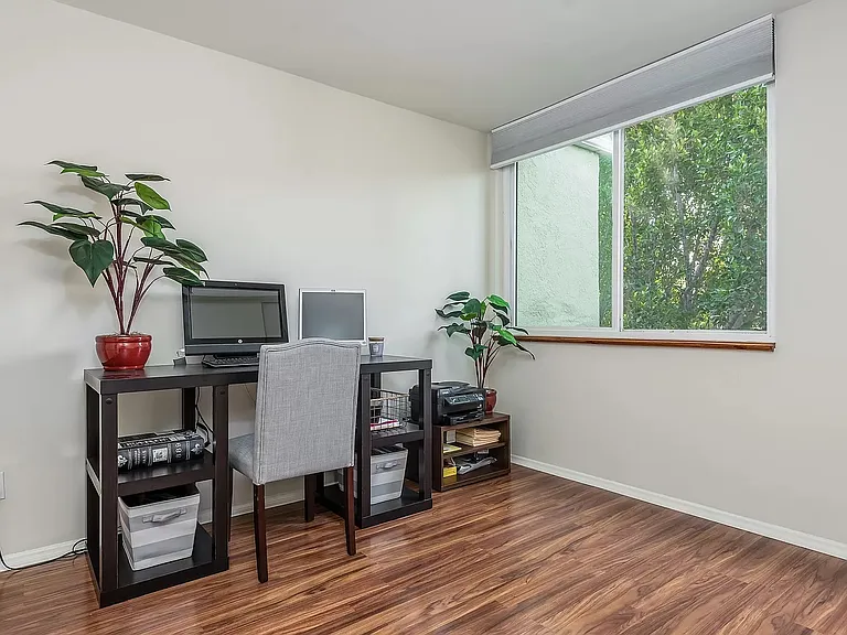 4610 Densmore Ave #6 — Photo 12