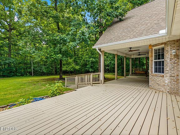 4th image of 268 Woodhaven Dr