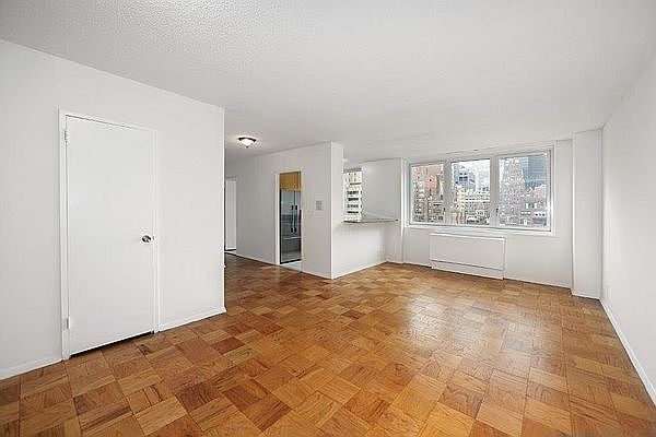1st image of 115 E 34th St Unit 1601