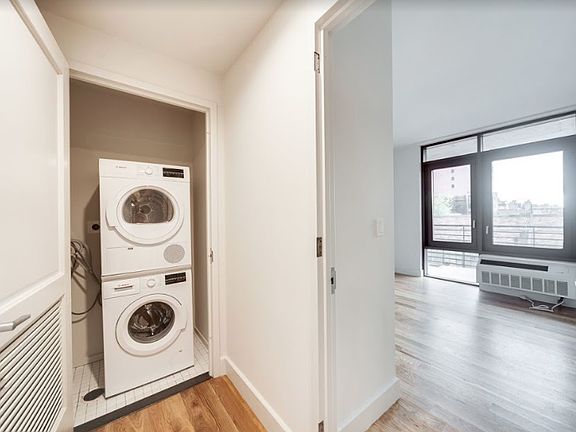 5th image of 595 Baltic St APT 4K