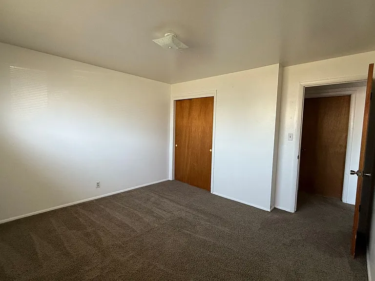 1585 S 800 E — Photo 6