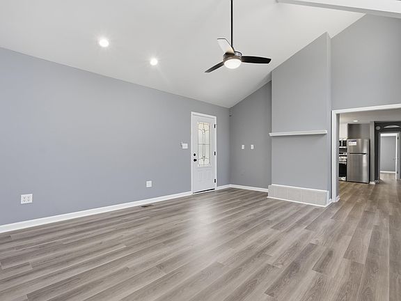 5th image of 263 Sugar Loaf Rd