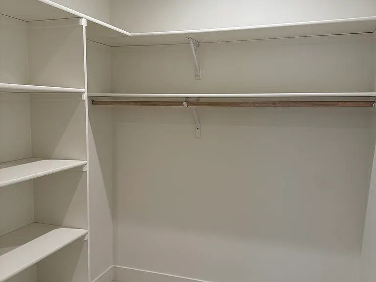 200 W Agnes Dr — Photo 8