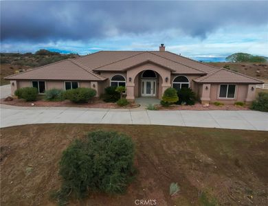 10282 Farmington St, Oak Hills, CA, 92344