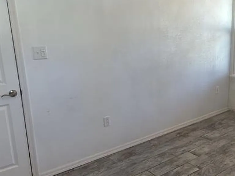 3337 E Flower St — Photo 18