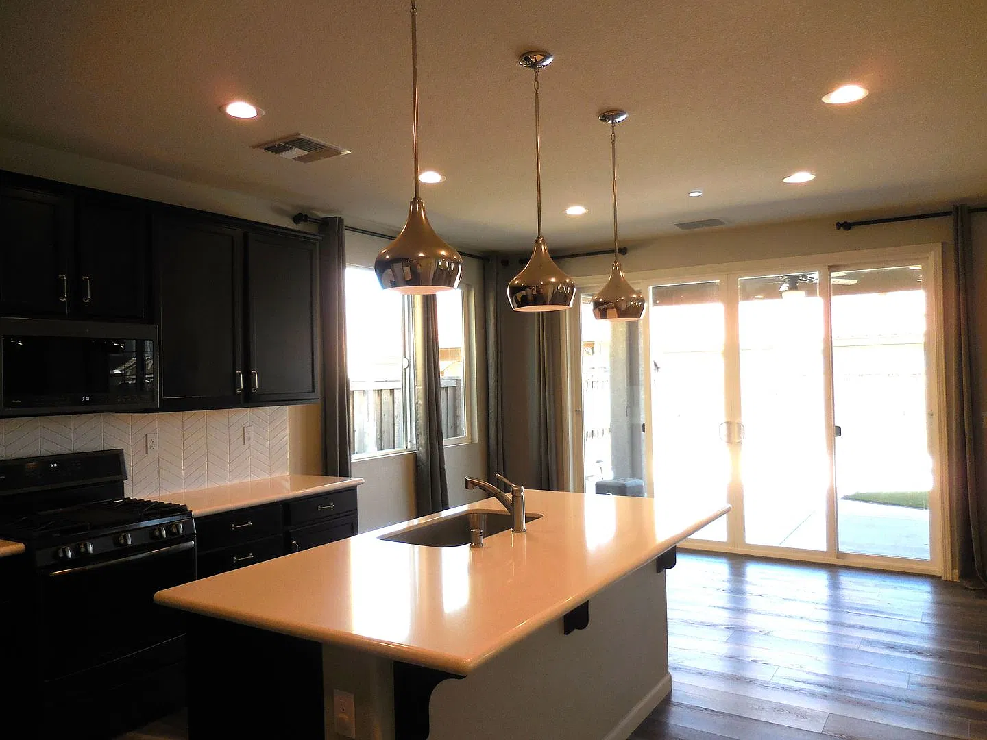 Beautiful Vacaville Home for Rent — Photo 2