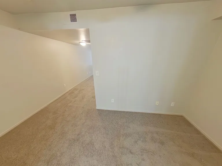 1640 Athol Ave E #15 — Photo 4