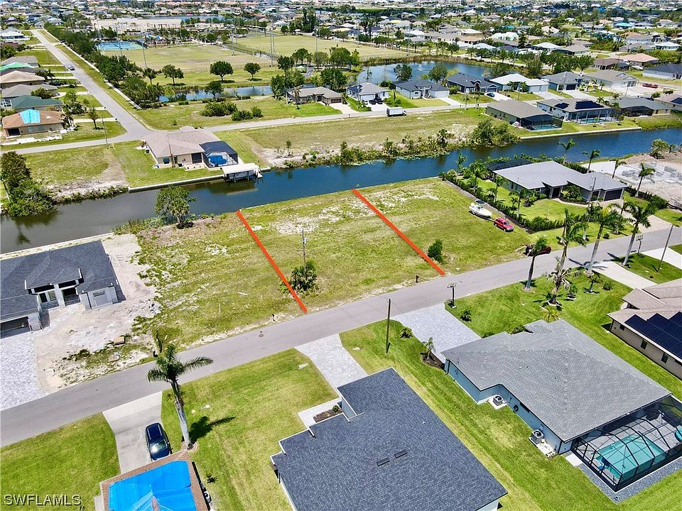 1st image of 336 SW 26th Ave