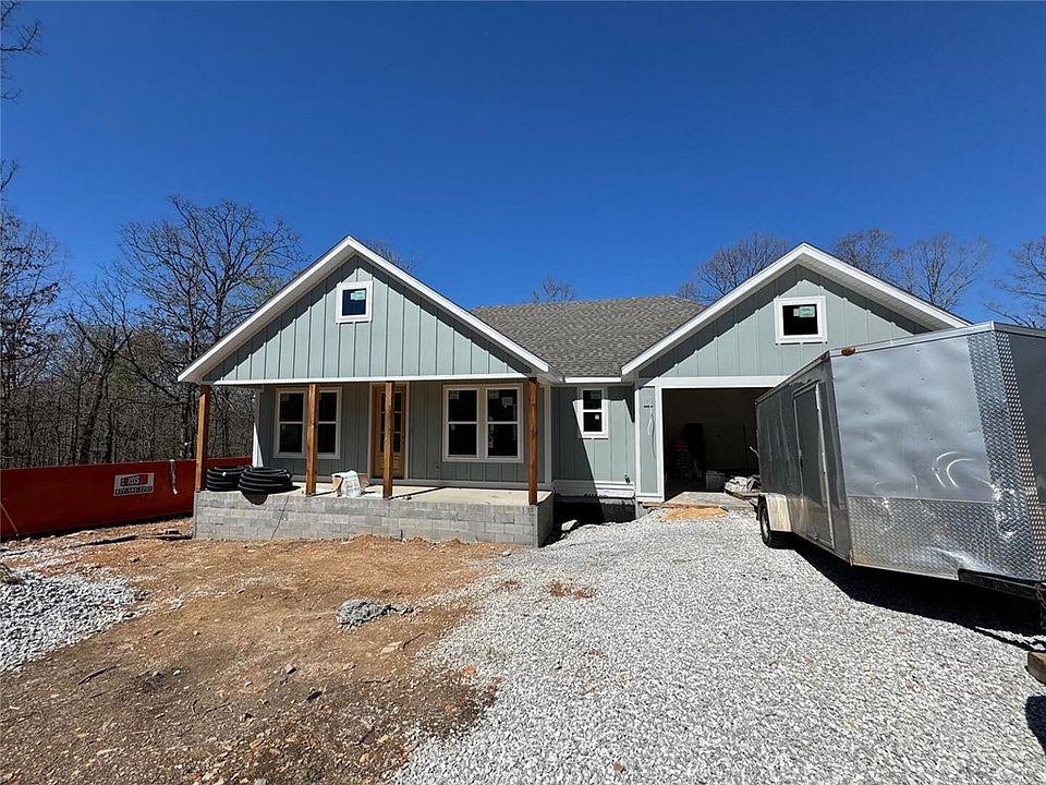 1st image of 14 Peebles Ln