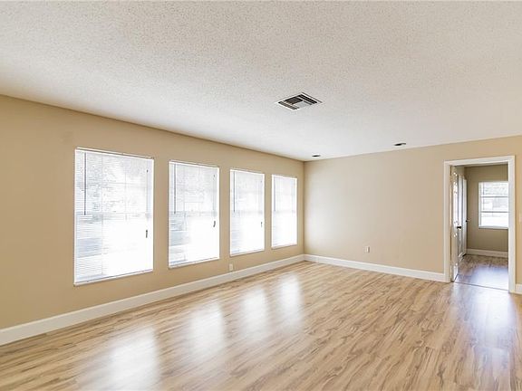 3rd image of 6201 Pickering Ct