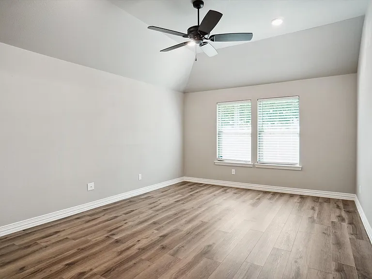122 Elm Ln — Photo 11