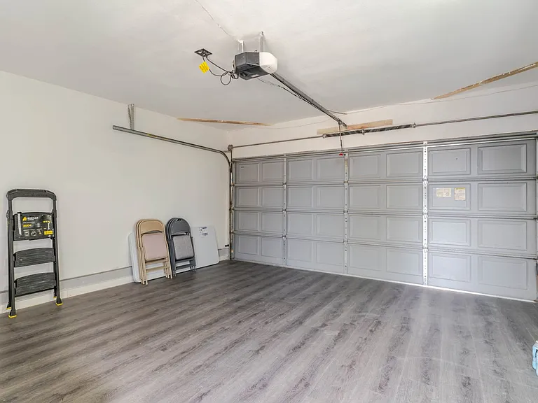 1432 W Avenue H #15 — Photo 17