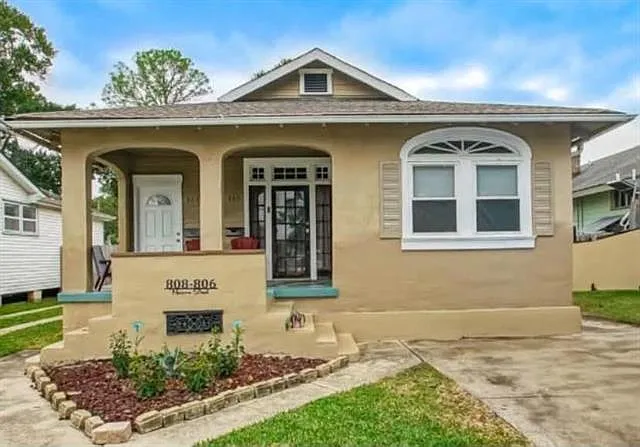 808 Navarre Ave