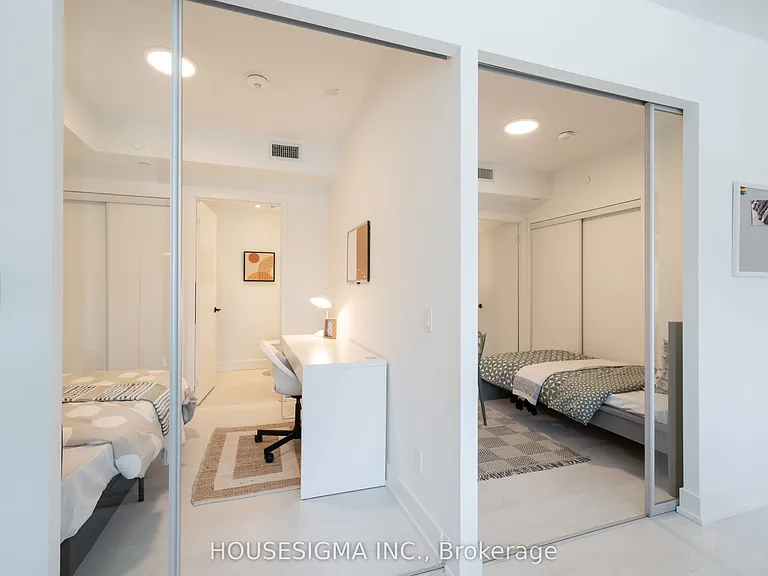 308 Jarvis St #214 — Photo 16