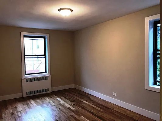 Rented by Prime Realty | media 28