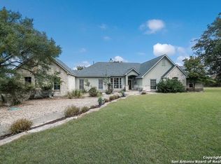 106 Forest Ridge Ln, Boerne, TX 78006
