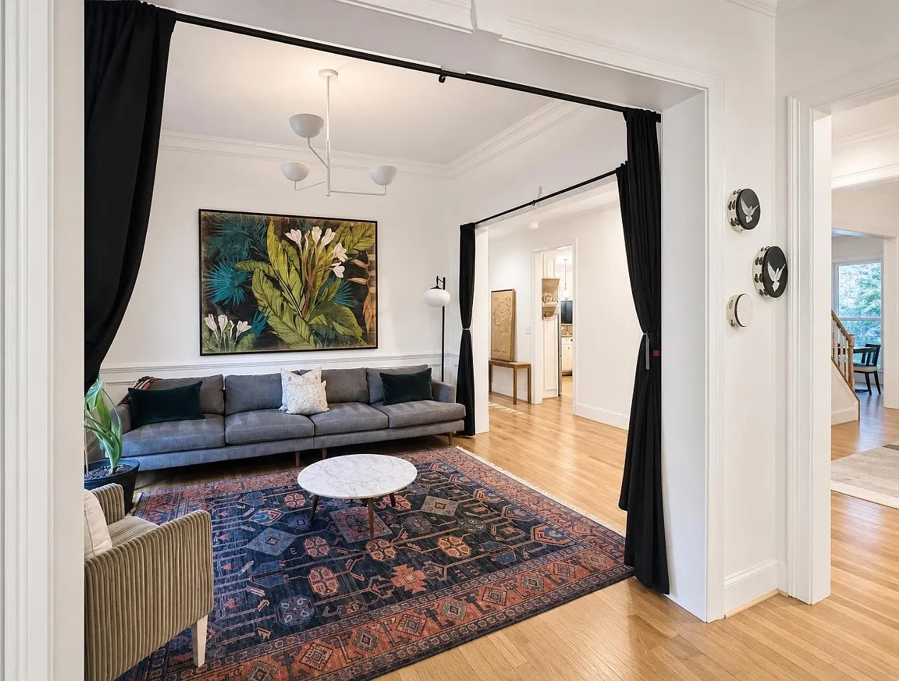4 bed, 3229 sqft, $5,999 — Photo 2