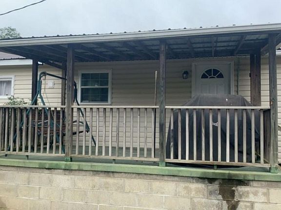 3rd image of 66 E Palmer St