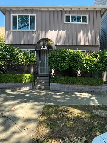 2425 N St #4 Photo 1