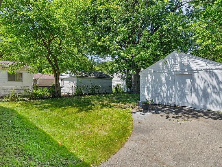 11577 Somerset Ave — Photo 26