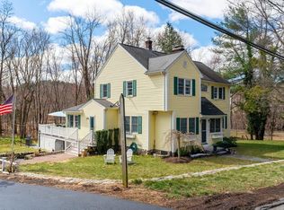 242 Stonebridge Rd, Wayland, MA 01778