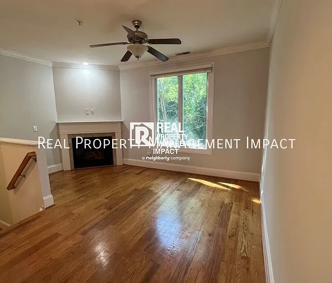 400 W Rosemary St #403 — Photo 6