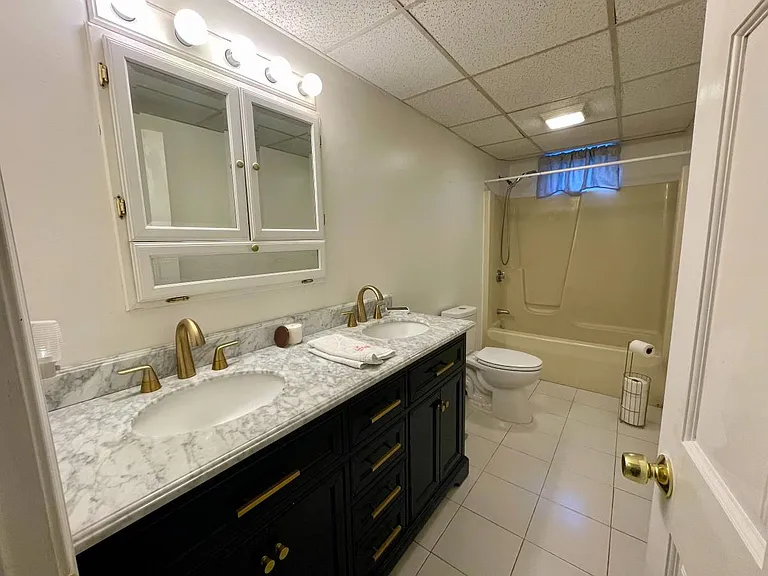 146 Elm St #1 — Photo 14