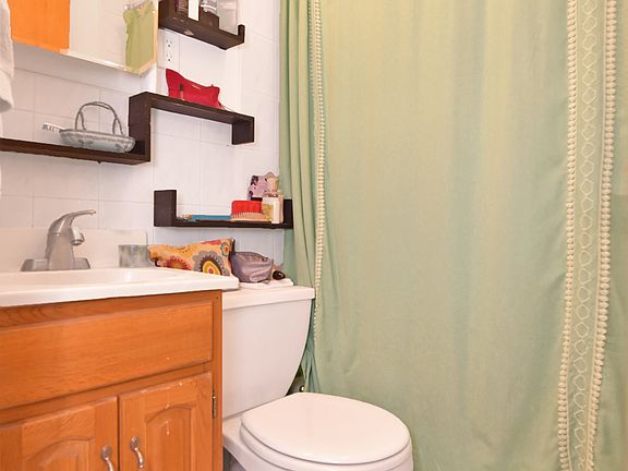 5th image of 177 Orchard St APT 2C