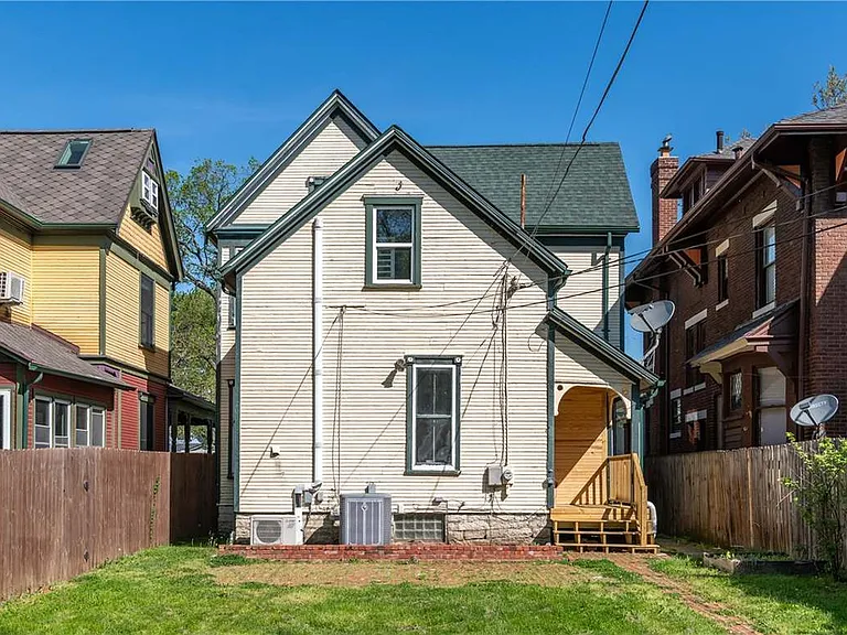 320 Park Dr — Photo 39
