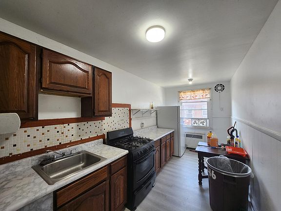 3rd image of 1200 Hellerman St Floor 1