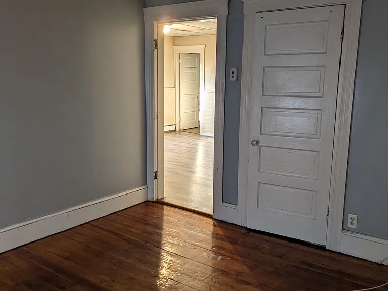 317 Grove St #2F — Photo 1
