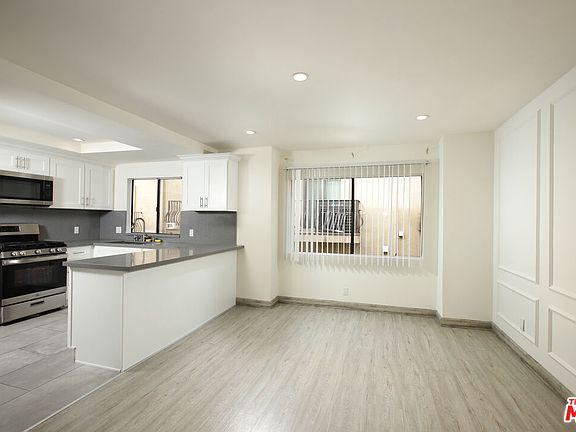 2nd image of 10214 Samoa Ave Unit 25
