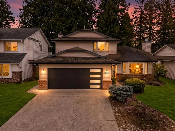 19566 Park Rd, Pitt Meadows, BC V3Y 1B1