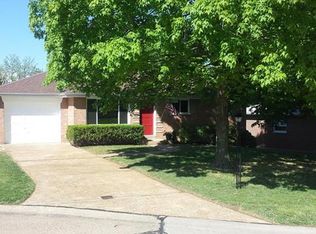 813 Ann Lynn Ct, Saint Louis, MO 63125