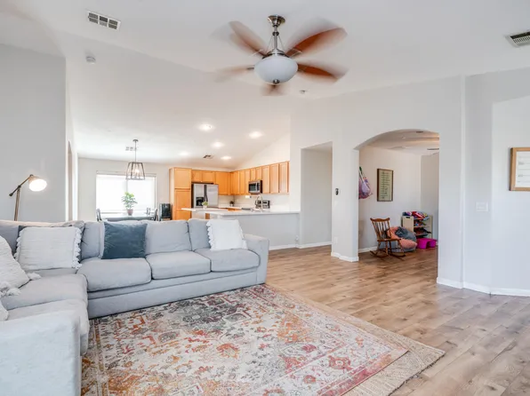 41770 W SOMERSET Drive, Maricopa, AZ 85138