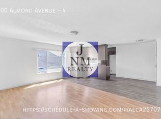 600 Almond Ave APT 4, Long Beach, CA 90802