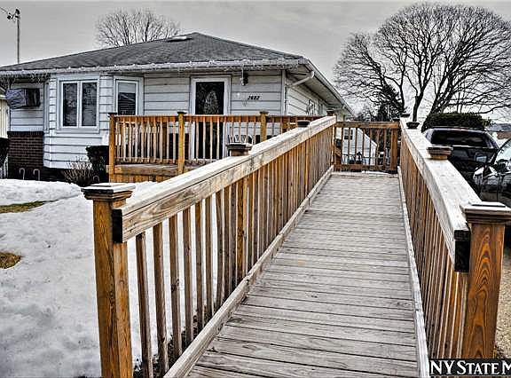 2nd image of 2682 Grove Ave